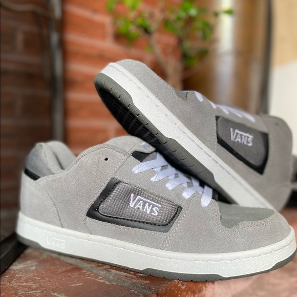 Nwot Vans Docket Fat Tongue Skate Shoe 
